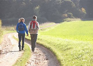 couple-going-for-walk-exercise
