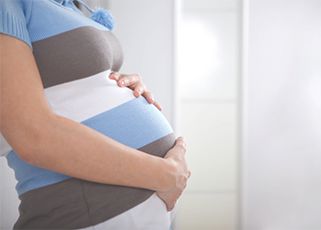 25-weeks-pregnancy-bump