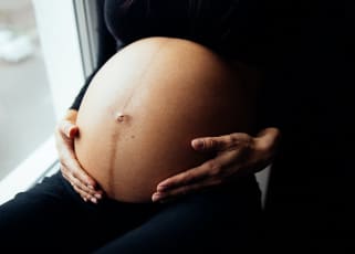 33-week-pregnancy-belly
